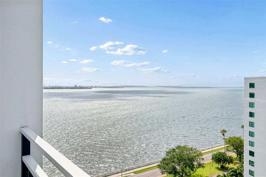 For Sale: $1,598,800 (2 beds, 2 baths, 2478 Square Feet)