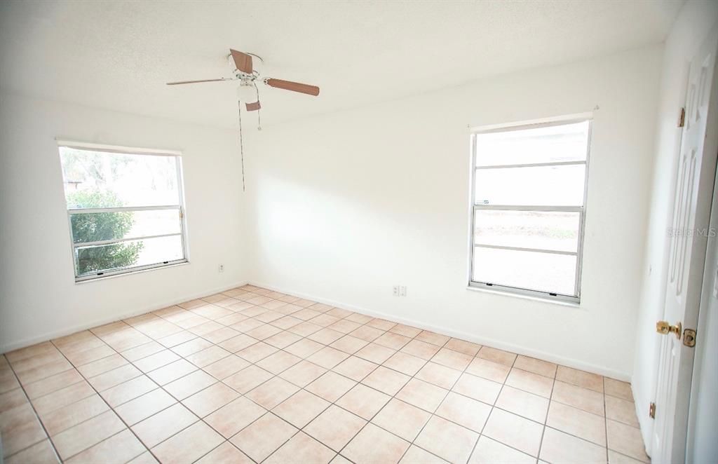 For Sale: $235,000 (3 beds, 2 baths, 1572 Square Feet)