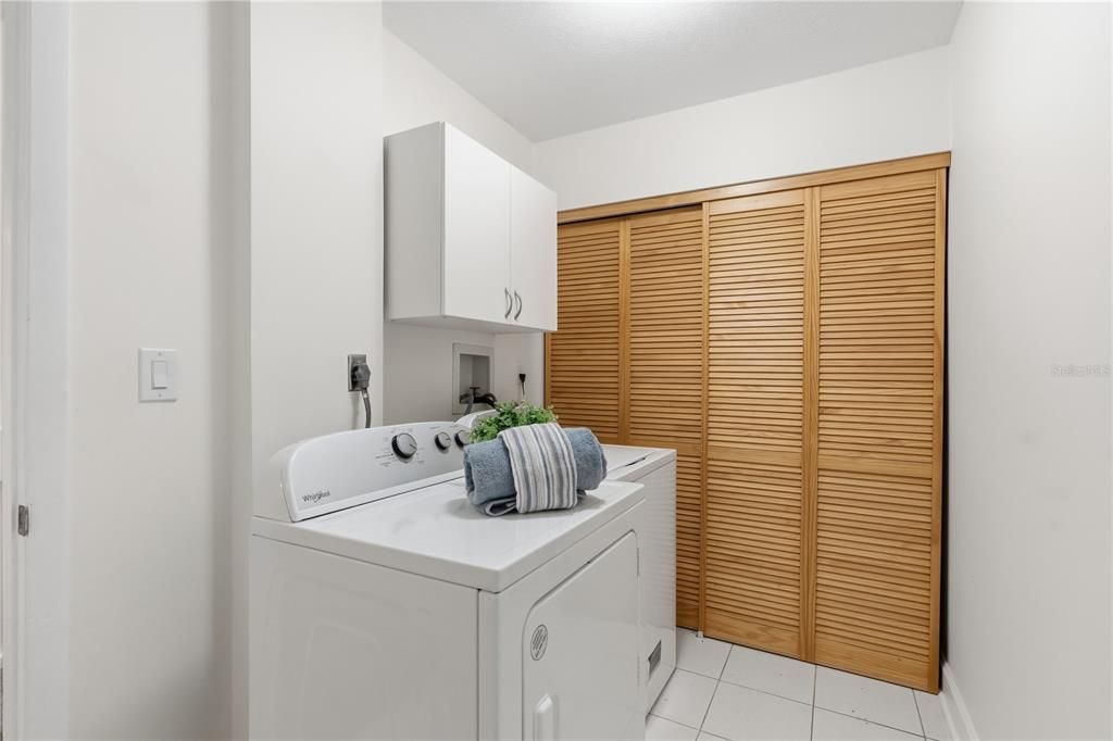 For Sale: $265,000 (3 beds, 2 baths, 1460 Square Feet)