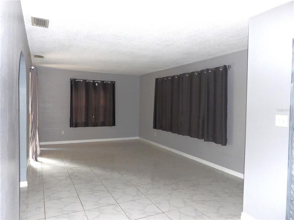 For Sale: $245,000 (3 beds, 2 baths, 1739 Square Feet)