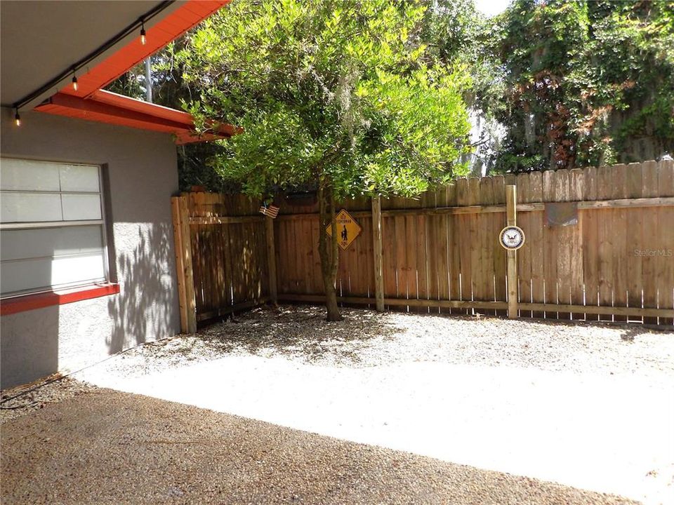 For Sale: $245,000 (3 beds, 2 baths, 1739 Square Feet)