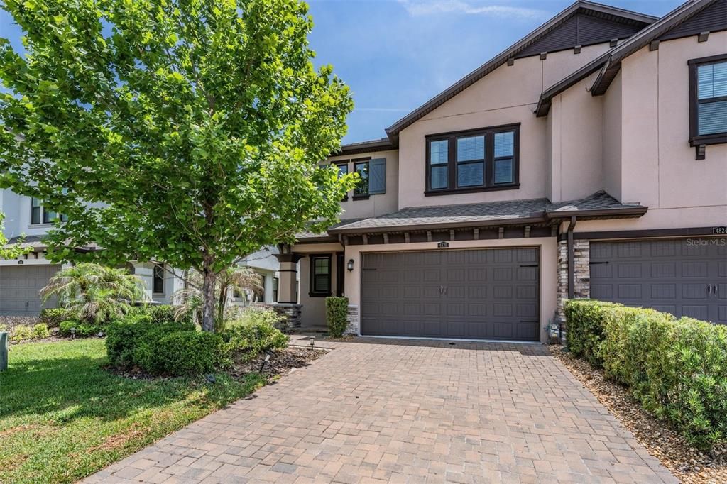 For Rent: $2,800 (3 beds, 2 baths, 2047 Square Feet)
