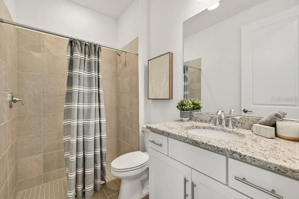 En Renta: $2,795 (2 camas, 2 baños, 1946 Pies cuadrados)
