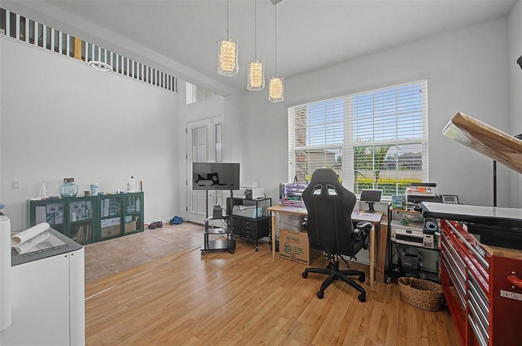 For Sale: $800,000 (5 beds, 5 baths, 3741 Square Feet)