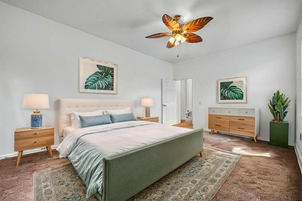 For Sale: $800,000 (5 beds, 5 baths, 3741 Square Feet)
