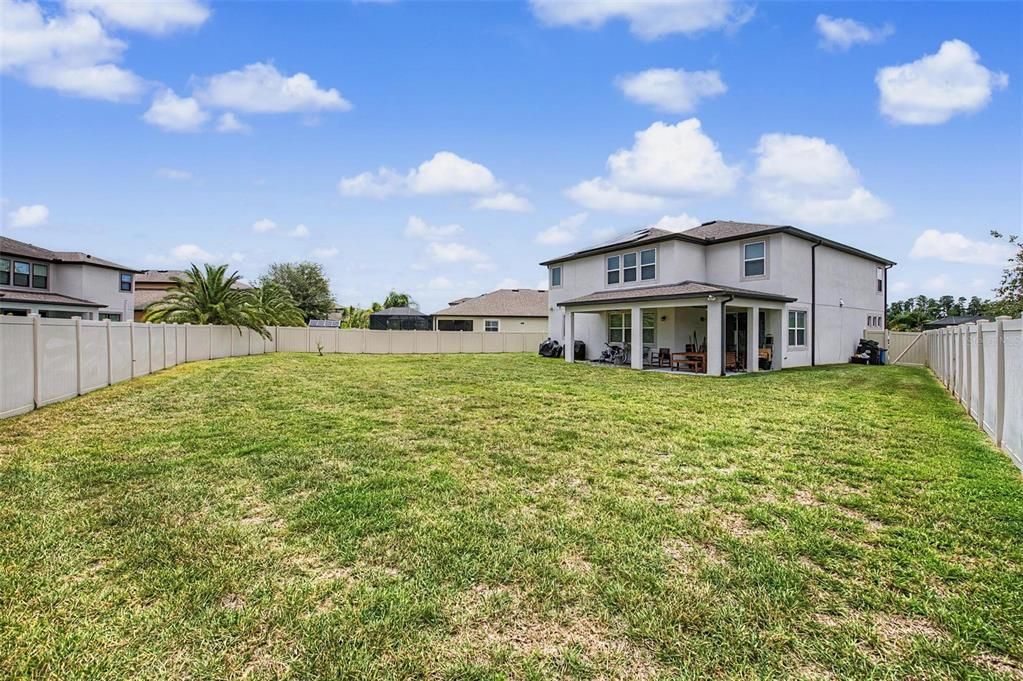 Active With Contract: $790,000 (5 beds, 5 baths, 3741 Square Feet)