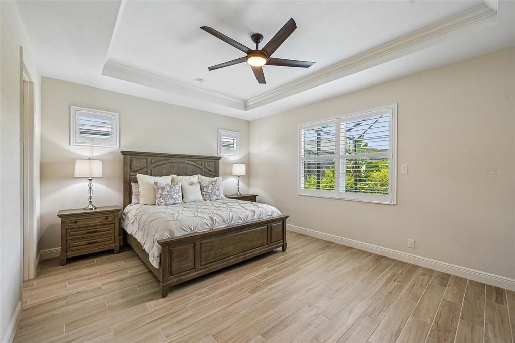 For Sale: $799,999 (3 beds, 2 baths, 2203 Square Feet)