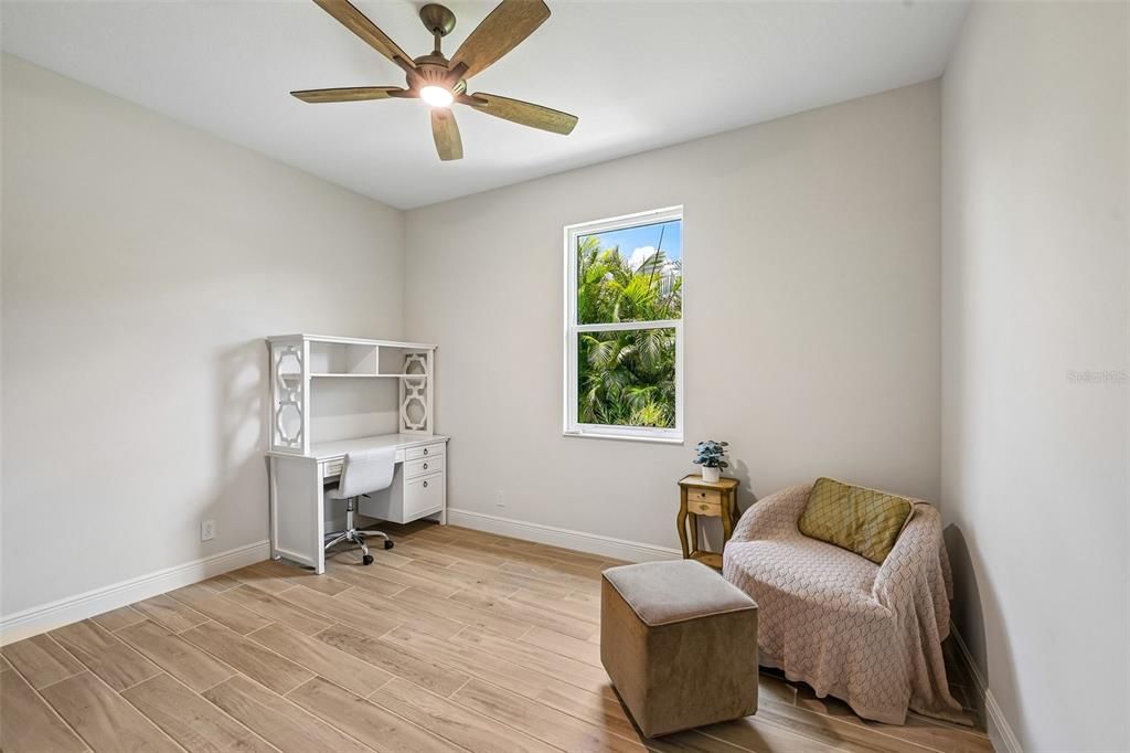 For Sale: $799,999 (3 beds, 2 baths, 2203 Square Feet)