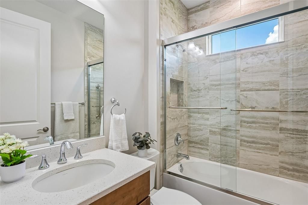 For Sale: $799,999 (3 beds, 2 baths, 2203 Square Feet)