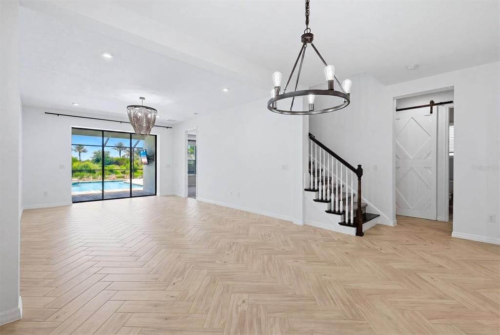 For Sale: $740,000 (4 beds, 3 baths, 2940 Square Feet)