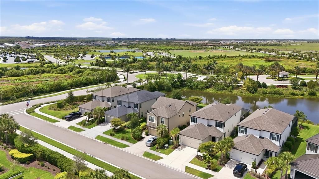 For Sale: $740,000 (4 beds, 3 baths, 2940 Square Feet)