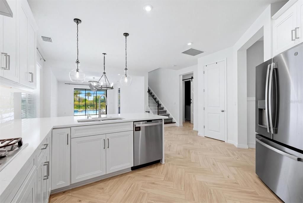 For Sale: $740,000 (4 beds, 3 baths, 2940 Square Feet)