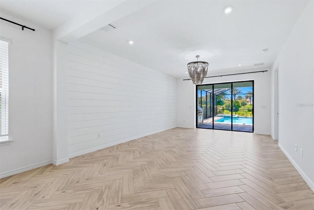 For Sale: $740,000 (4 beds, 3 baths, 2940 Square Feet)