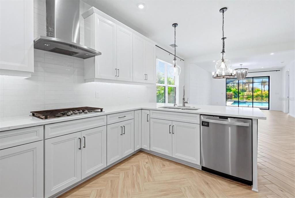 For Sale: $740,000 (4 beds, 3 baths, 2940 Square Feet)