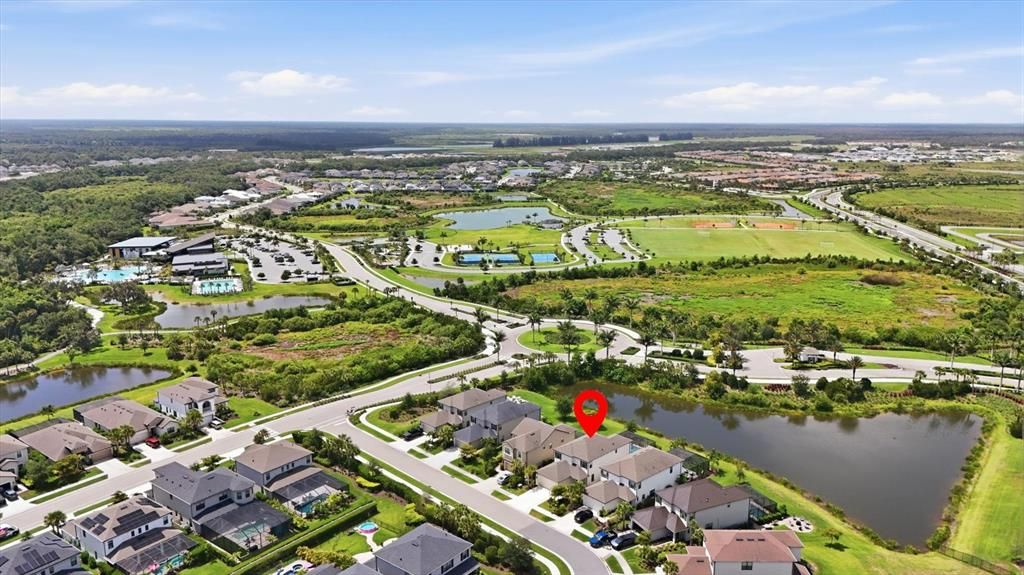 For Sale: $740,000 (4 beds, 3 baths, 2940 Square Feet)
