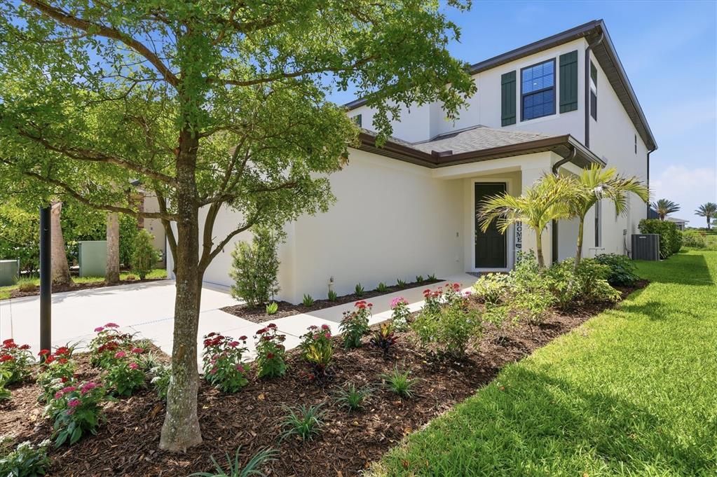 For Sale: $740,000 (4 beds, 3 baths, 2940 Square Feet)