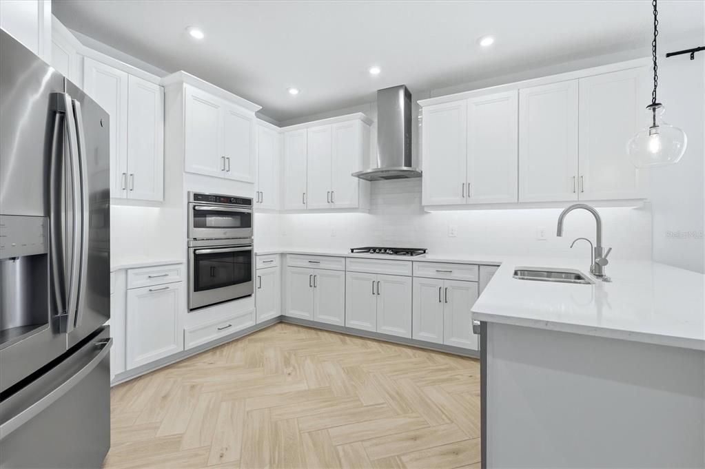 For Sale: $740,000 (4 beds, 3 baths, 2940 Square Feet)