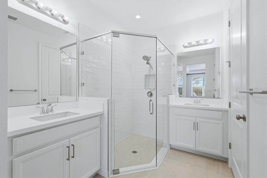 For Sale: $740,000 (4 beds, 3 baths, 2940 Square Feet)