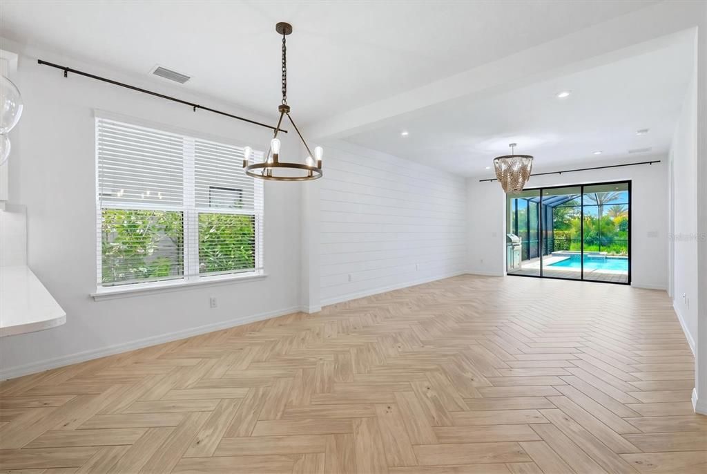For Sale: $740,000 (4 beds, 3 baths, 2940 Square Feet)