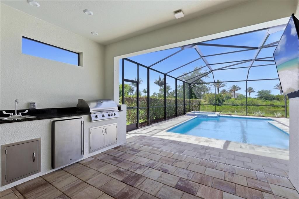 For Sale: $740,000 (4 beds, 3 baths, 2940 Square Feet)