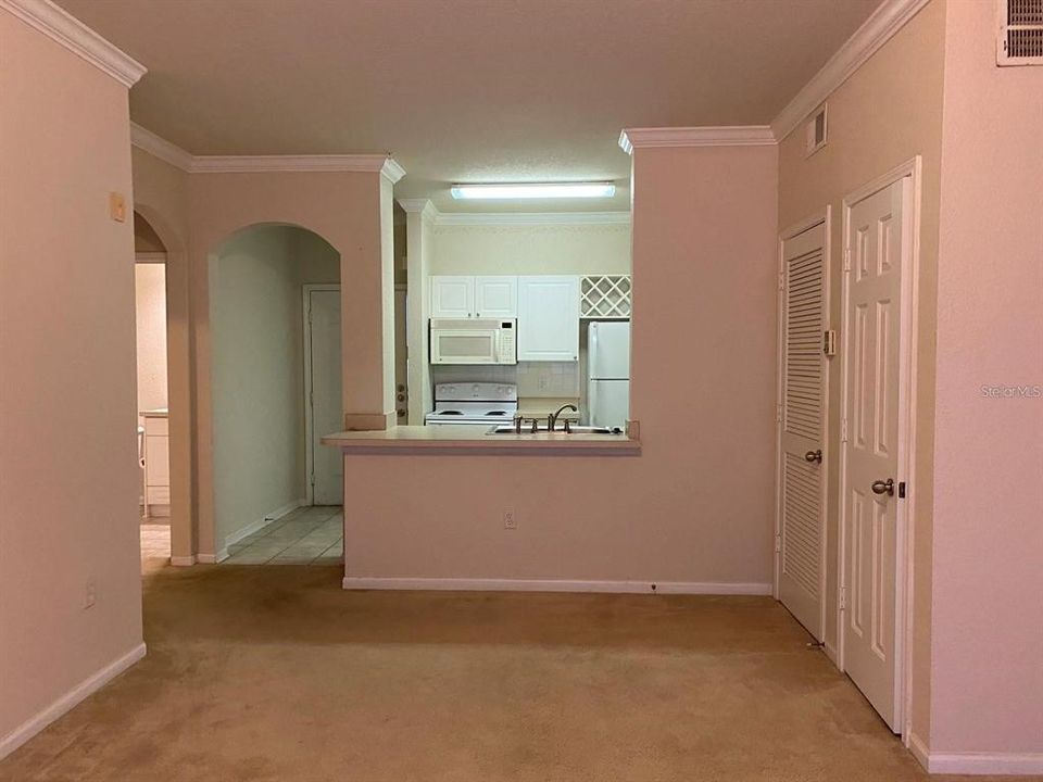 For Rent: $1,450 (1 beds, 1 baths, 660 Square Feet)