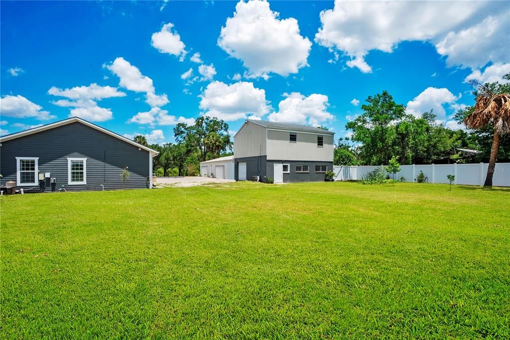 For Sale: $2,500,000 (4 beds, 3 baths, 3600 Square Feet)