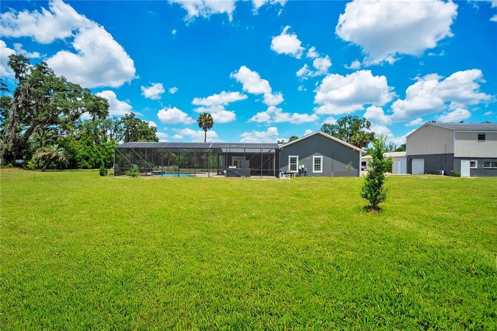 For Sale: $2,500,000 (4 beds, 3 baths, 3600 Square Feet)