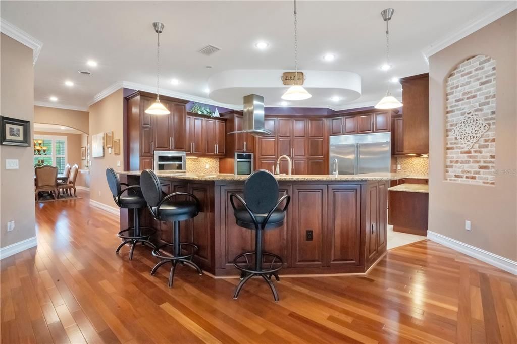 For Sale: $2,500,000 (4 beds, 3 baths, 3600 Square Feet)