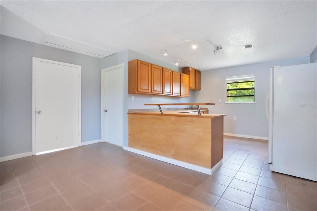 For Sale: $2,500,000 (4 beds, 3 baths, 3600 Square Feet)