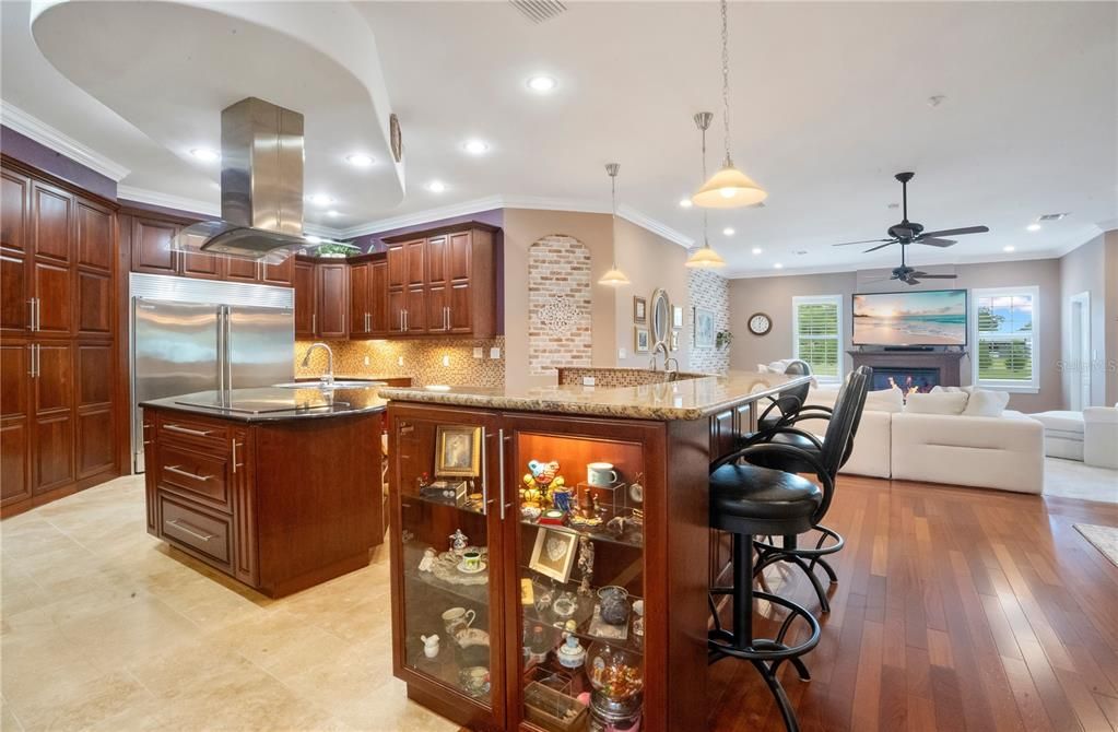For Sale: $2,500,000 (4 beds, 3 baths, 3600 Square Feet)