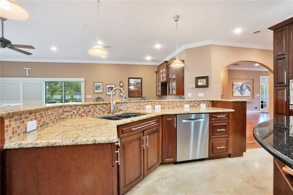 For Sale: $2,500,000 (4 beds, 3 baths, 3600 Square Feet)