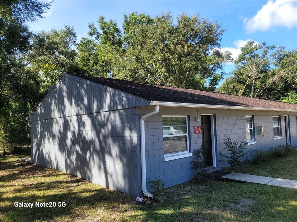 For Rent: $1,250 (3 beds, 1 baths, 900 Square Feet)