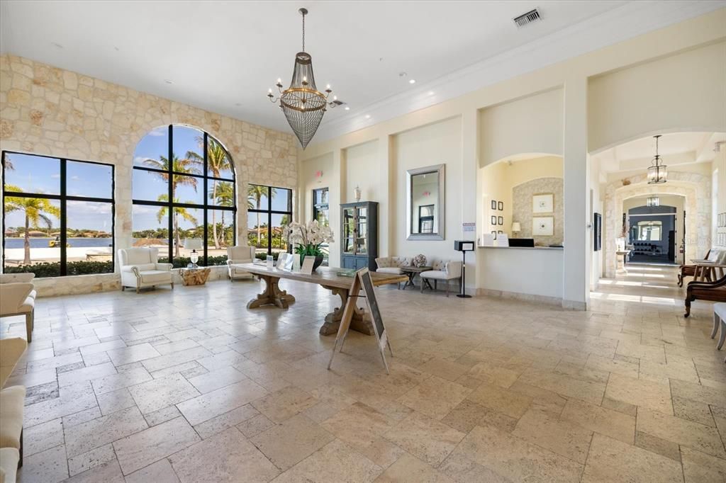 Под контрактом: $545,000 (2 спален, 2 ванн, 1816 Квадратных фут)