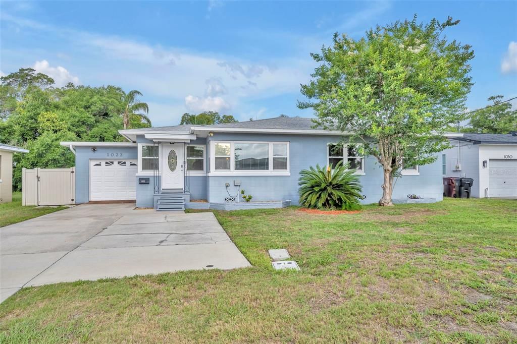 Active With Contract: $595,000 (3 beds, 2 baths, 1590 Square Feet)