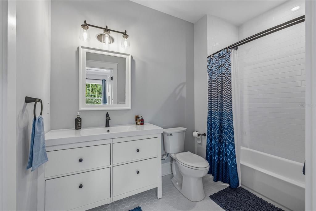 For Sale: $1,135,000 (5 beds, 4 baths, 3610 Square Feet)