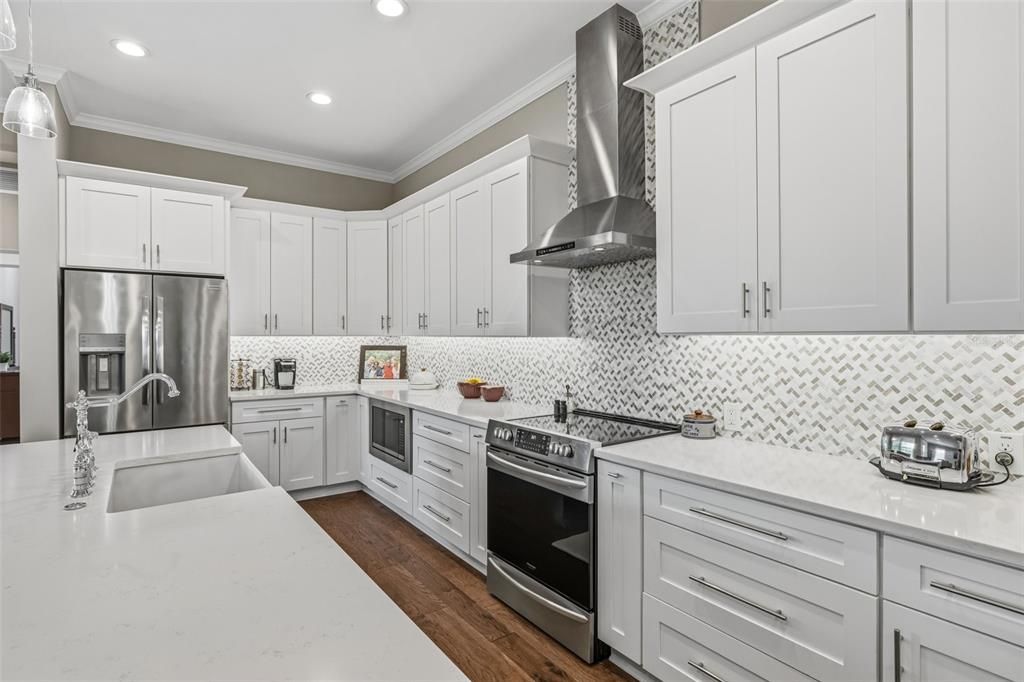 For Sale: $1,135,000 (5 beds, 4 baths, 3610 Square Feet)