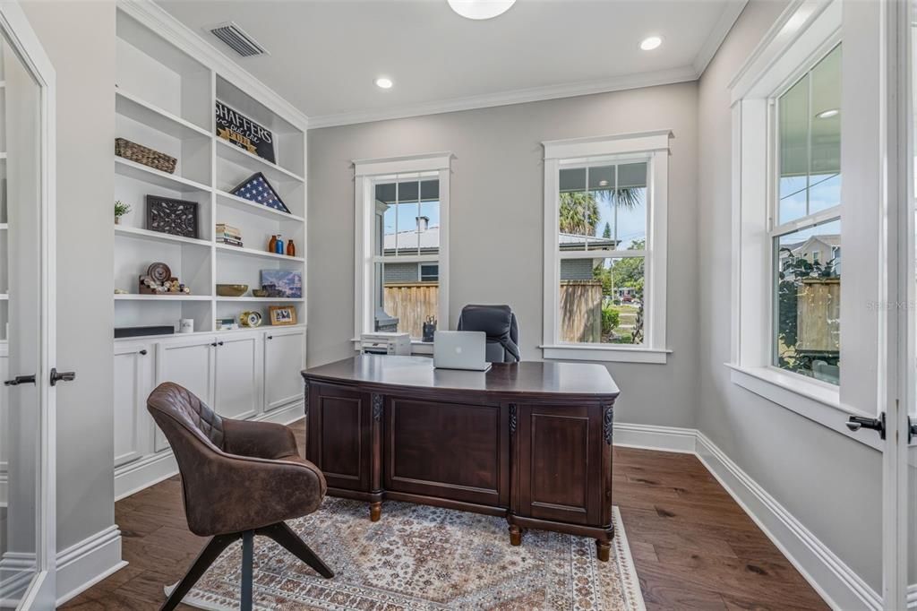 For Sale: $1,135,000 (5 beds, 4 baths, 3610 Square Feet)