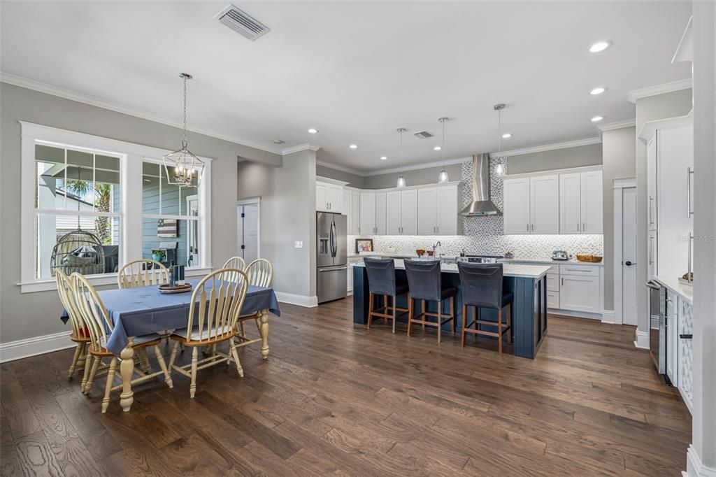 For Sale: $1,135,000 (5 beds, 4 baths, 3610 Square Feet)