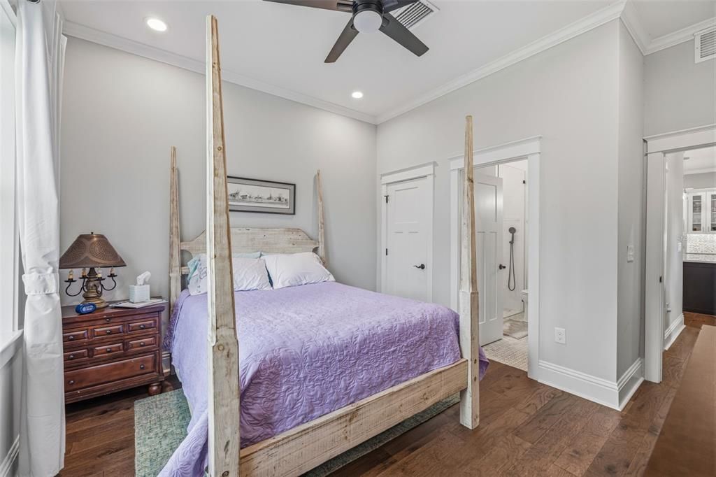 For Sale: $1,135,000 (5 beds, 4 baths, 3610 Square Feet)