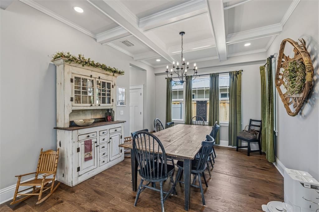 For Sale: $1,135,000 (5 beds, 4 baths, 3610 Square Feet)