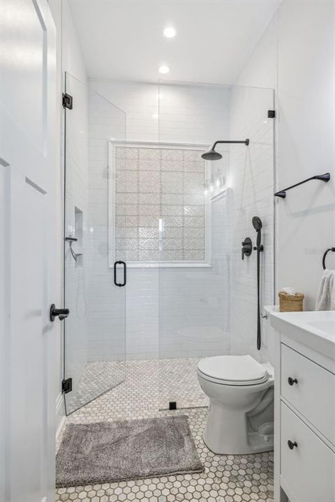 For Sale: $1,135,000 (5 beds, 4 baths, 3610 Square Feet)