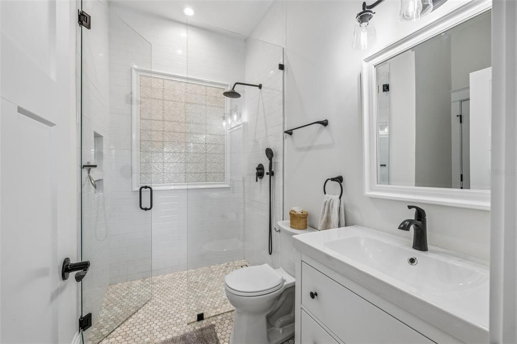 For Sale: $1,135,000 (5 beds, 4 baths, 3610 Square Feet)