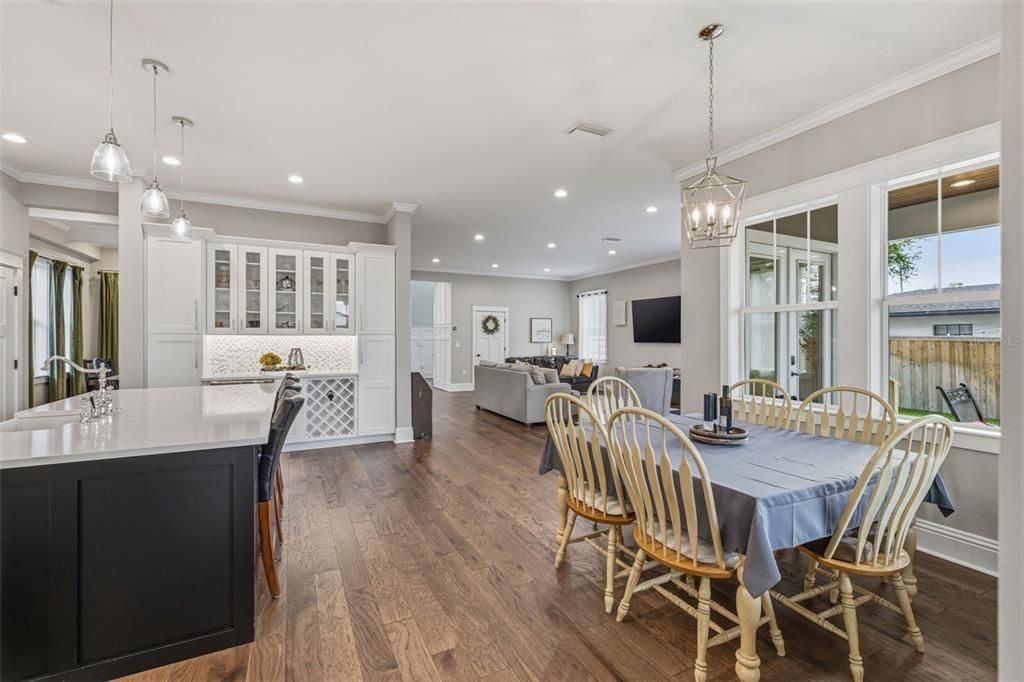 For Sale: $1,135,000 (5 beds, 4 baths, 3610 Square Feet)