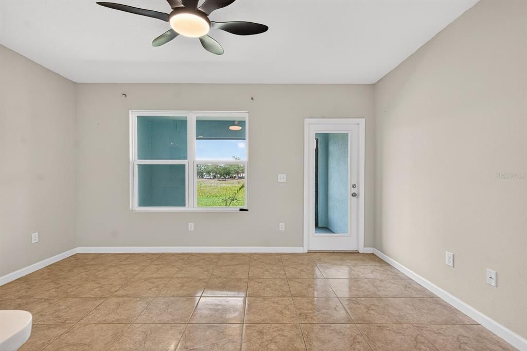 На продажу: $274,500 (3 спален, 2 ванн, 1440 Квадратных фут)