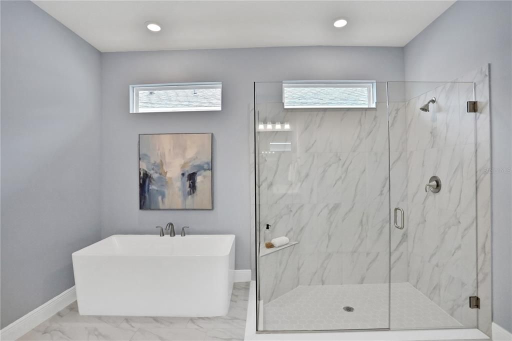 En Venta: $639,990 (4 camas, 3 baños, 3278 Pies cuadrados)