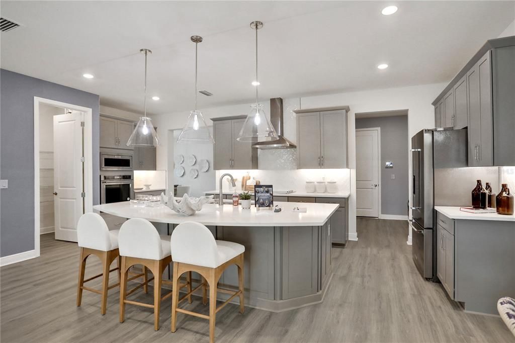 En Venta: $639,990 (4 camas, 3 baños, 3278 Pies cuadrados)