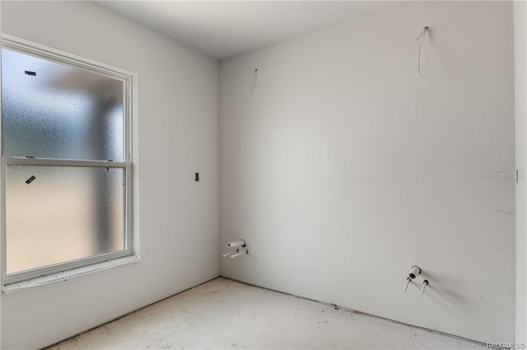 待售: $159,900 (3 贝兹, 2 浴室, 1593 平方英尺)