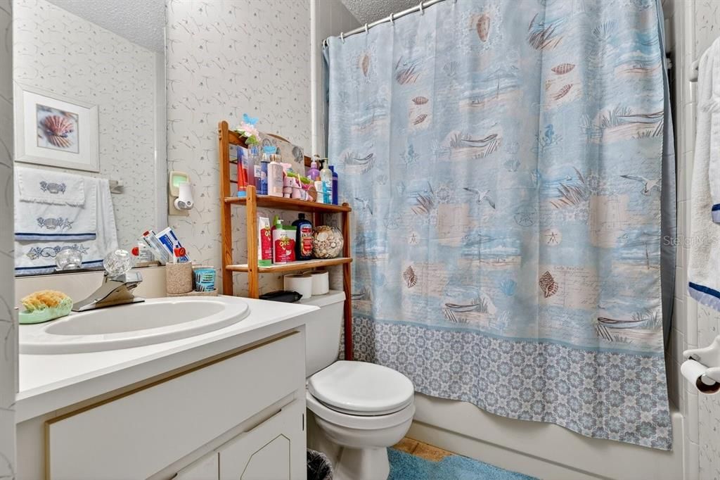 For Sale: $289,500 (3 beds, 2 baths, 1443 Square Feet)