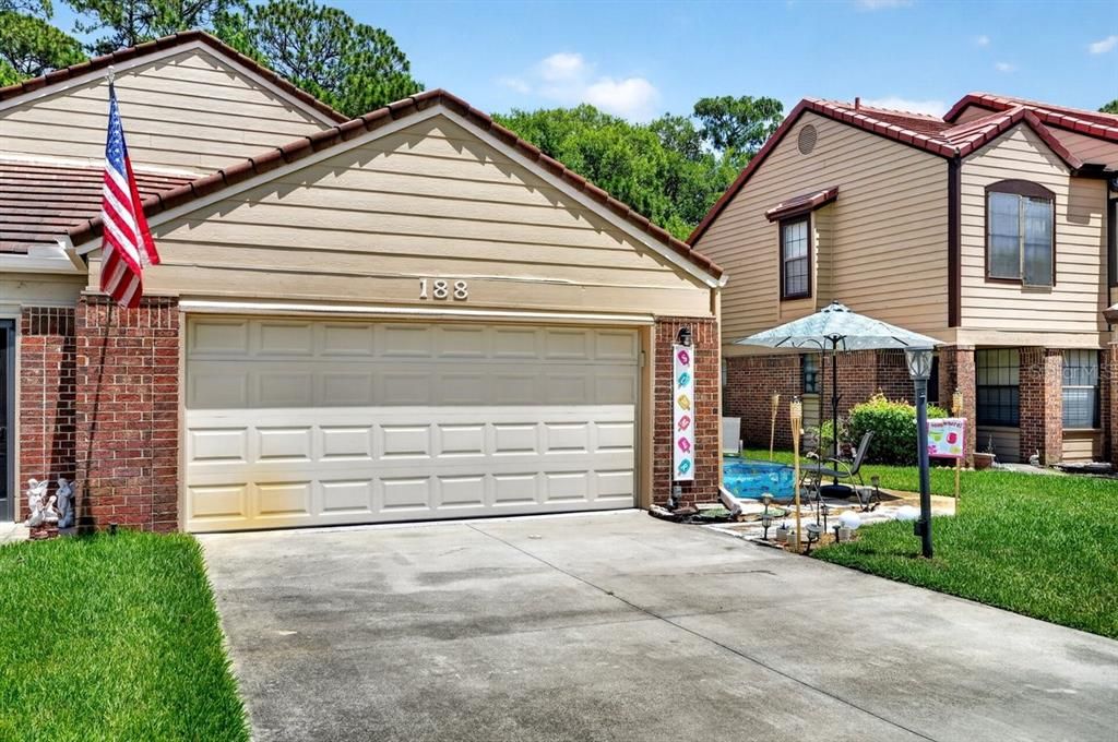 For Sale: $289,500 (3 beds, 2 baths, 1443 Square Feet)