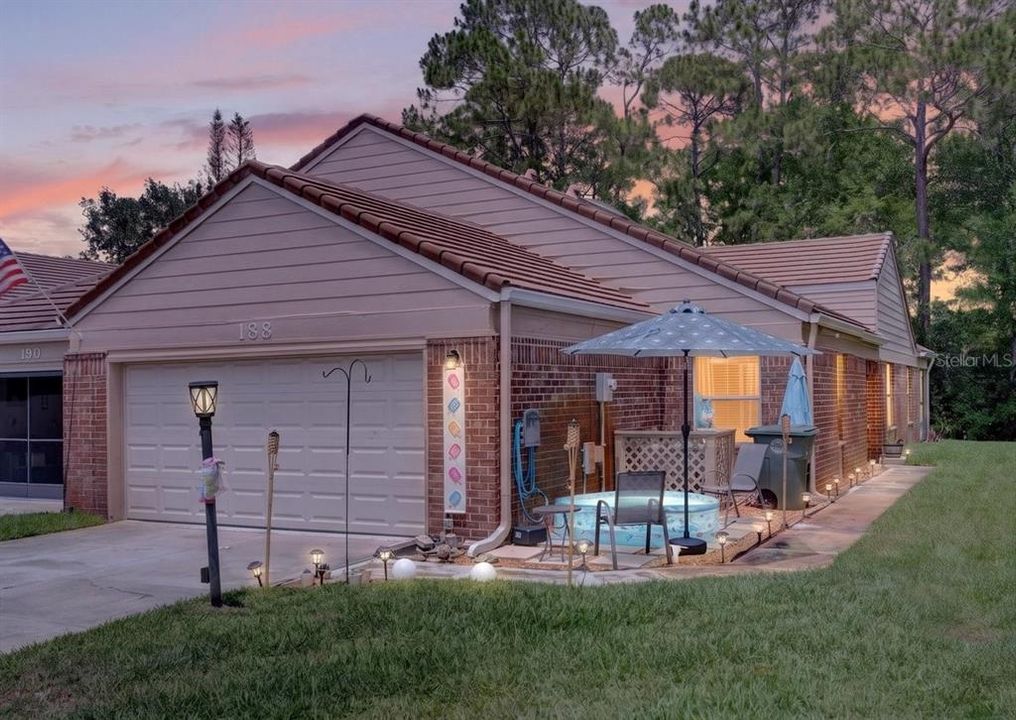 For Sale: $289,500 (3 beds, 2 baths, 1443 Square Feet)